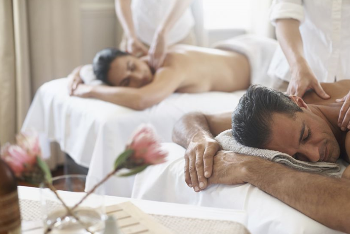 Spa massage cho cặp đôi