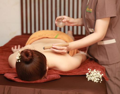 Massage Thụy Điển là gì? Tác dụng và kỹ thuật mát xa trị liệu