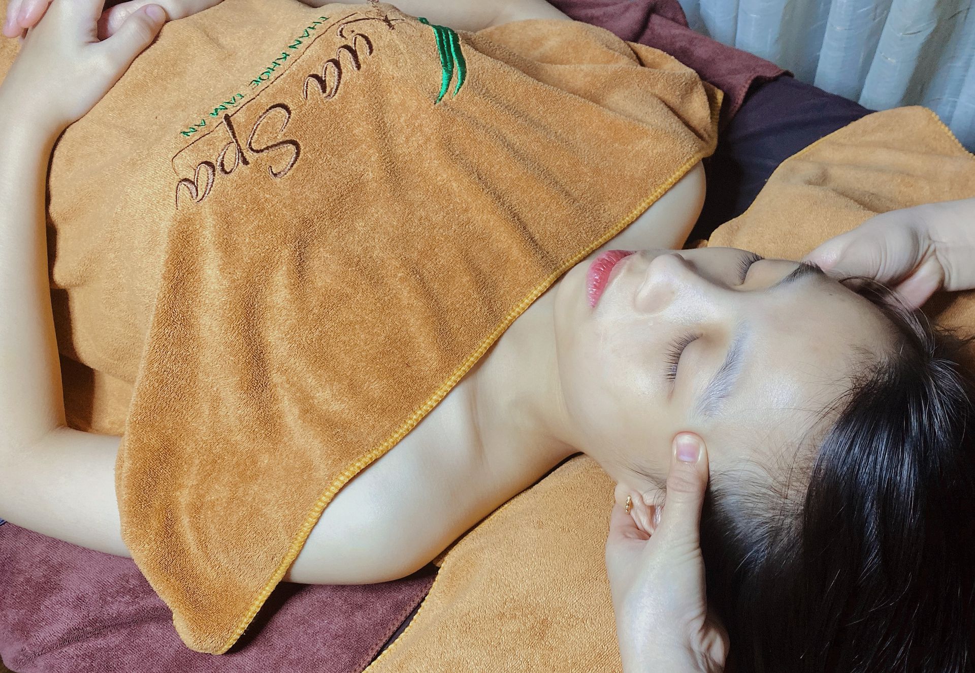 Massage trị đau đầu mất ngủ - Phương pháp hiệu quả dài lâu