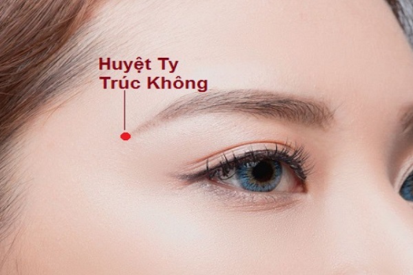 Huyệt ty trúc không là gì? Vị trí, công dụng khi châm cứu, bấm huyệt