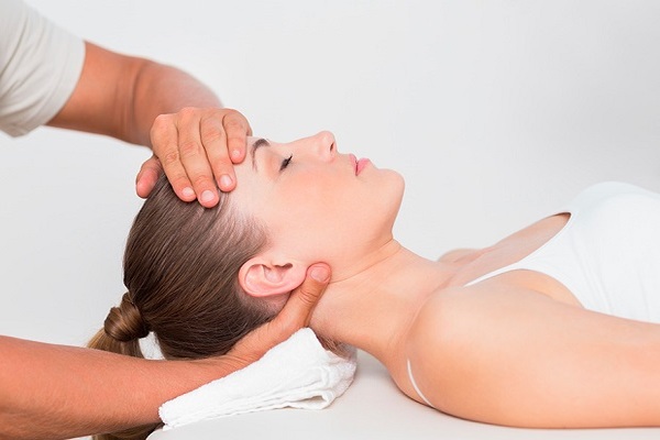 Cách massage đầu thư giãn giảm stress hiệu quả nhanh chóng