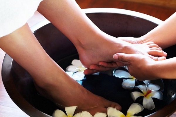 TOP 10 địa chỉ massage chân gần đây tốt nhất tại TPHCM